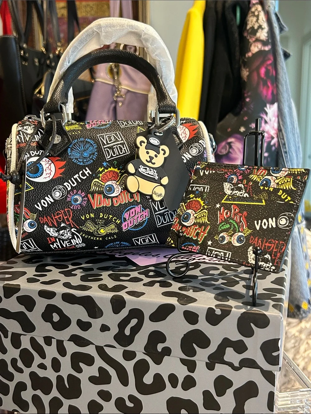 Von Dutch- NIB! Black Multi-Color Logo Print Handbag & Card Holder Bundle